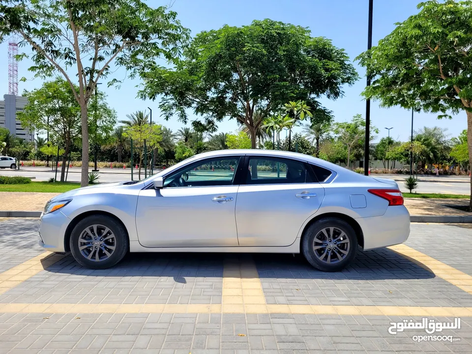 NISSAN ALTIMA MODEL 2018 WELL MAINTAINED CAR FOR SALE URGENTLY