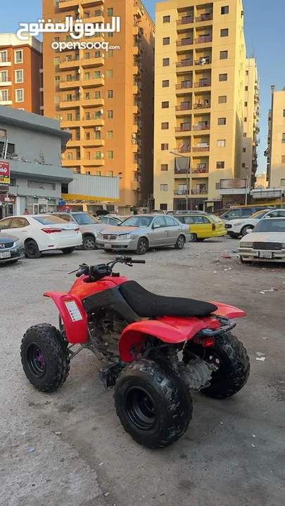 للبيع هوندا trx250 بحالة وكالته