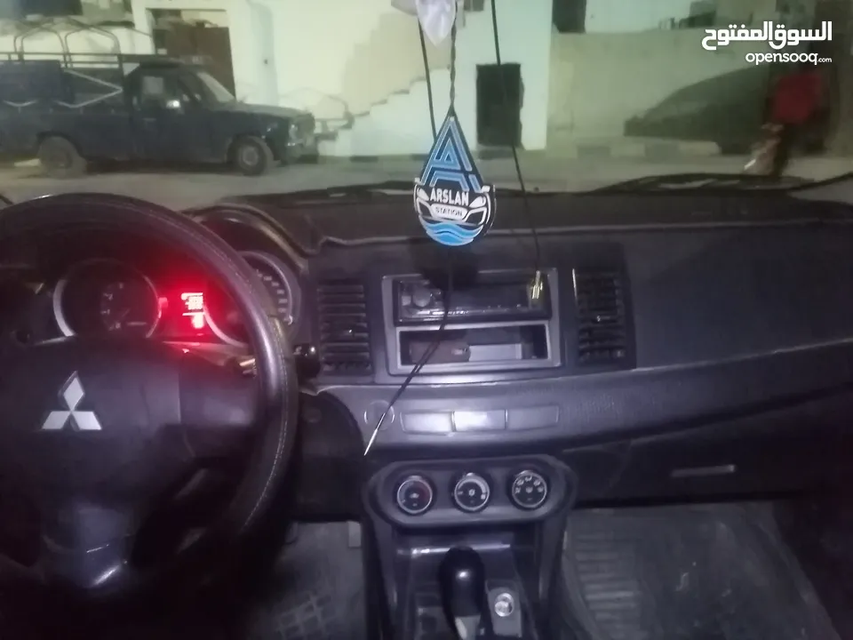ميتسوبيشي لانسر 2015
