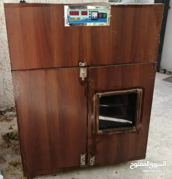 فقاسة مميزة فخمة 880 بيضة دجاج او 3520 بيضة فري فل توماتيك.مشروع استثماري ممتاز
