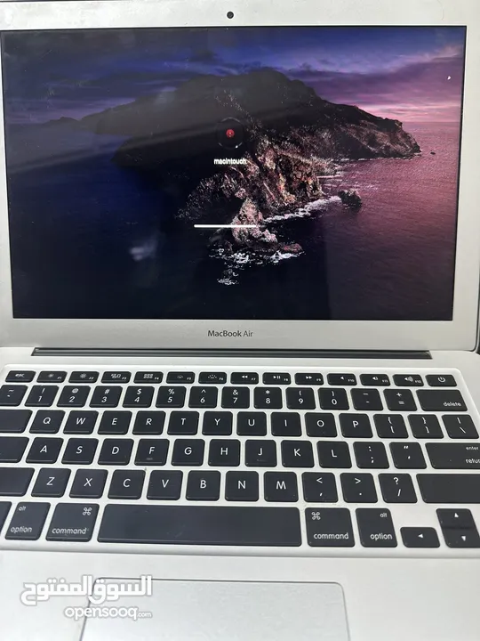 MacBook 2017 8GB حالة ممتازة مع شاحن