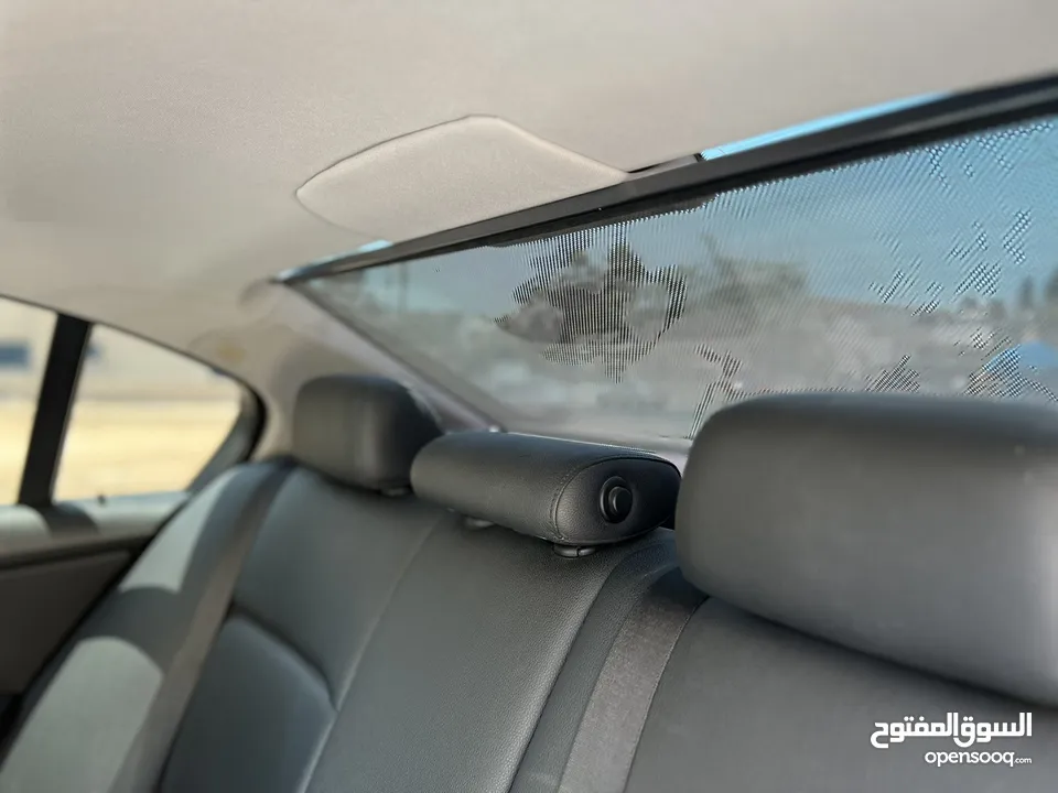 BMW 320i 2007   وارد شركة أبو خضر  مالك ثالث  لا تحتاج اي نوع من انواع الصيانة
