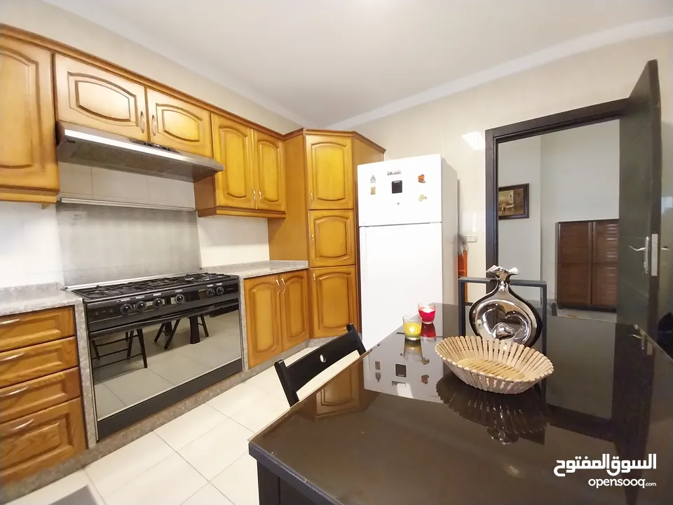 Apartment for rent in swefiyeh  ( Property 36564 )-174804992