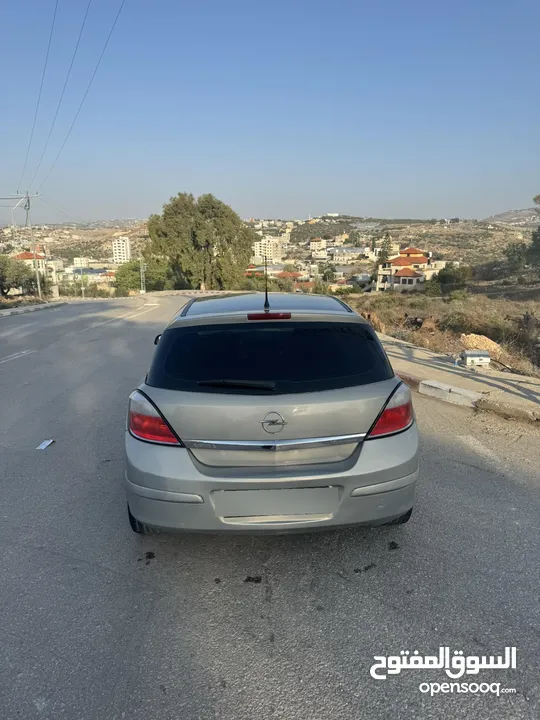 اوبل استرا موديل 2006