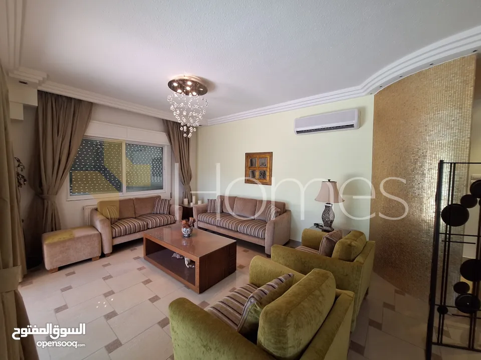 شقة طابق اول للبيع في الدوار الرابع بمساحة بناء 180م