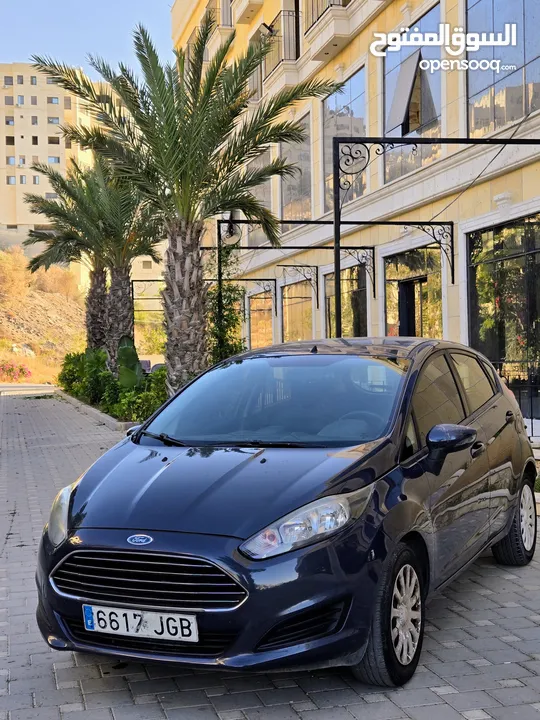 فورد فييستا 2013 بالرخصة مرخصة مأمنة منفوضة نفض كامل جديد وممتاز