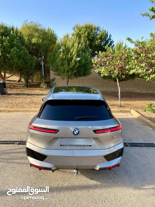 2023 BMW IX XDRIVE 40 AWD FULL ELECTRIC  BMW IX 40 كهربائي بالكامل وارد الشركة فحص كامل  شبه جديده