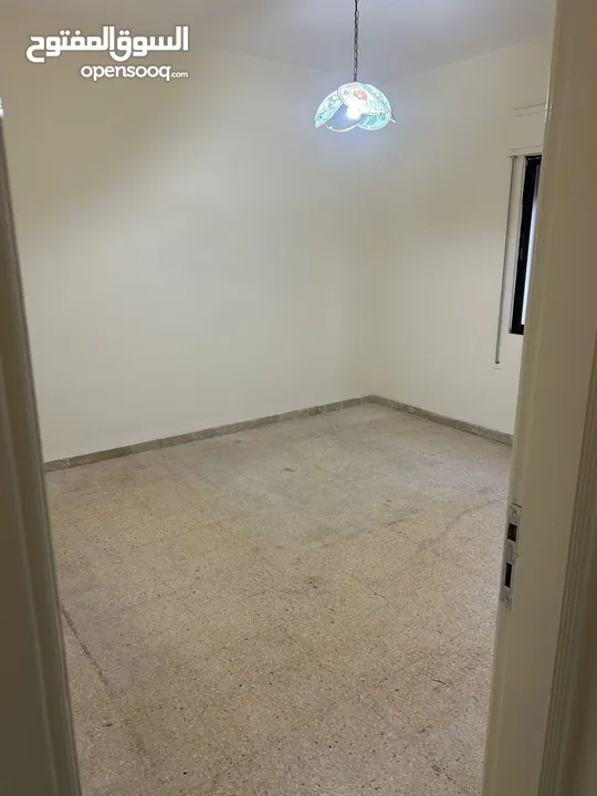 شقة فارغة للبيع في منطقة الشميساني - ref : 14549