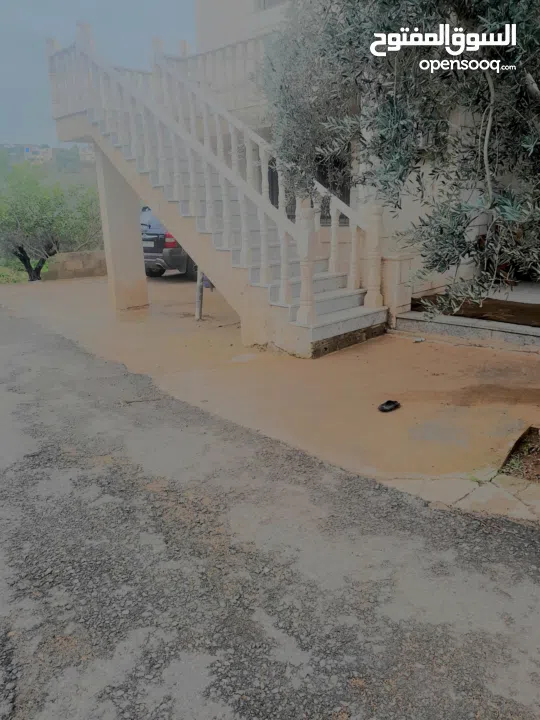 منزل على قطعة أرض 2 دونوم ، لمعرفة السعر الرجاء التواصل على الرقم في الوصف