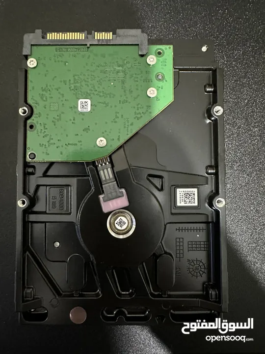 1TB HDD نظيف جدا ، استعمال قليل