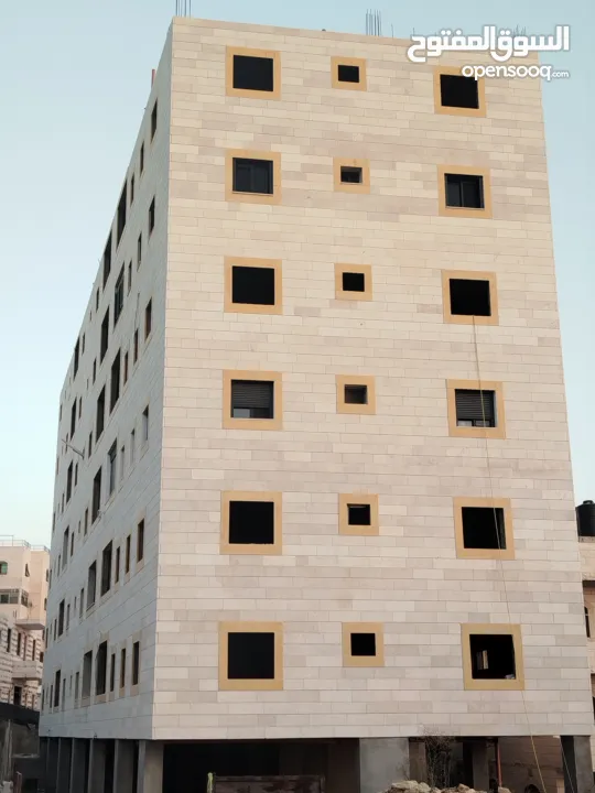 شقه للبيع مساحة 140م بإطلاله  مميزه