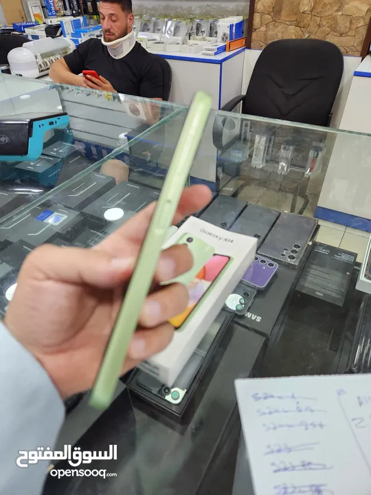 Samsung A14 128 GB بحالة ممتازة جدا