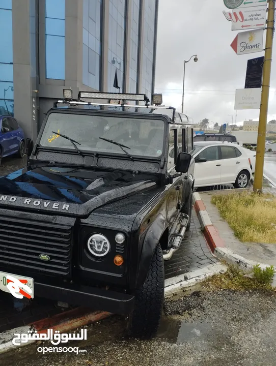 ديفندر 2008 للبيع