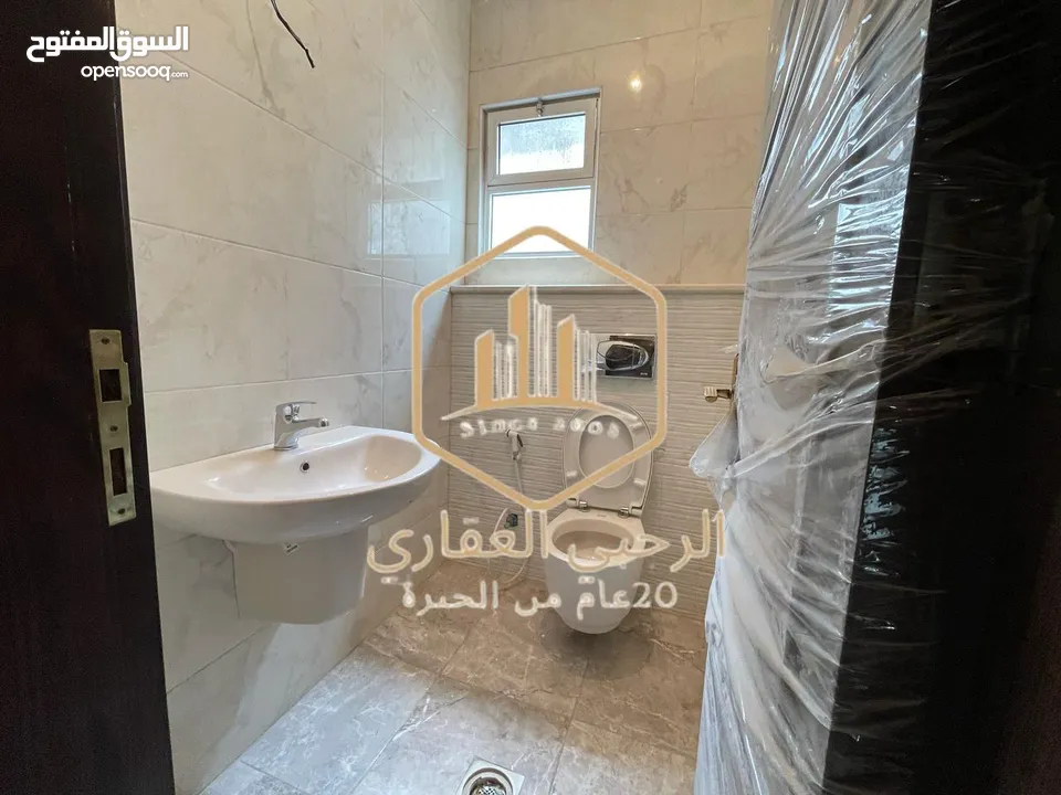 شقة / للايجار / لم تسكن / 3نوم / الجاردنز / 180 متر
