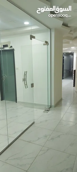 مكتب للبيع موقع اسراتيجي مميز جدا