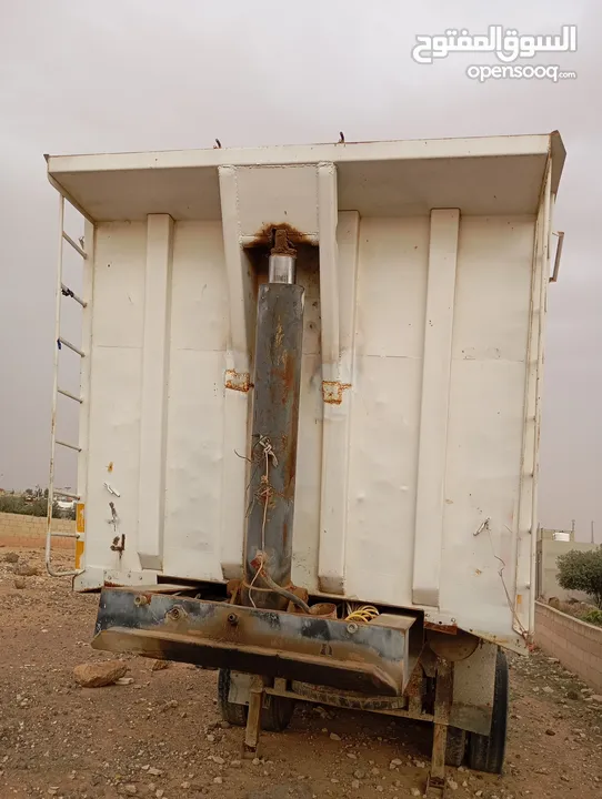 عرباية تريلا 2008 حالة جيدة جداً بسعر مغري ثلاث محاور ‏‪