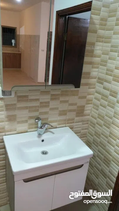 شقة مشطبة حديثا للبيع