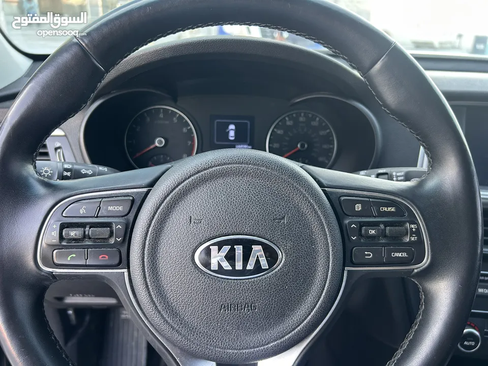 Kia optima EX full option panoramic roof very good inside and outside