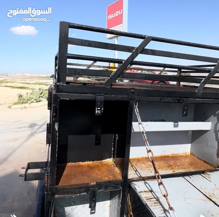 عرباية جر مقطورة ترولا
