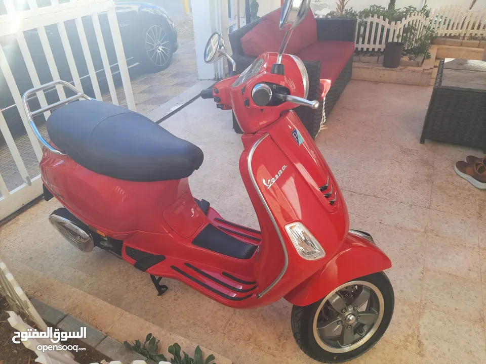 Vespa 150cc under warranty 3 Years Brand New