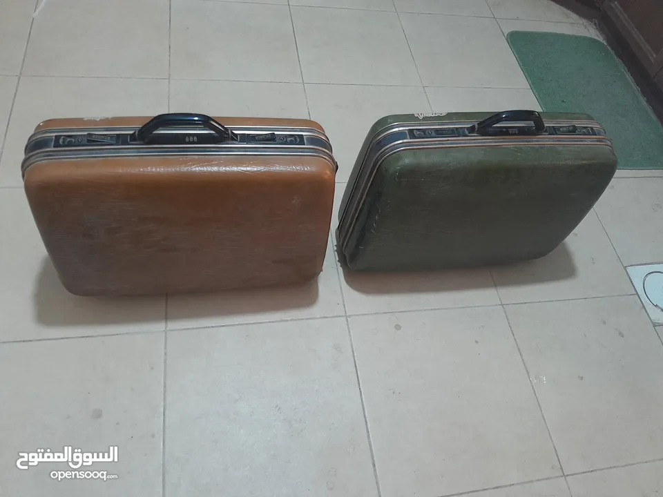 حقائب سفر عدد2للبيع نوع دبلوماسي القديم صنع تايواني اصلي