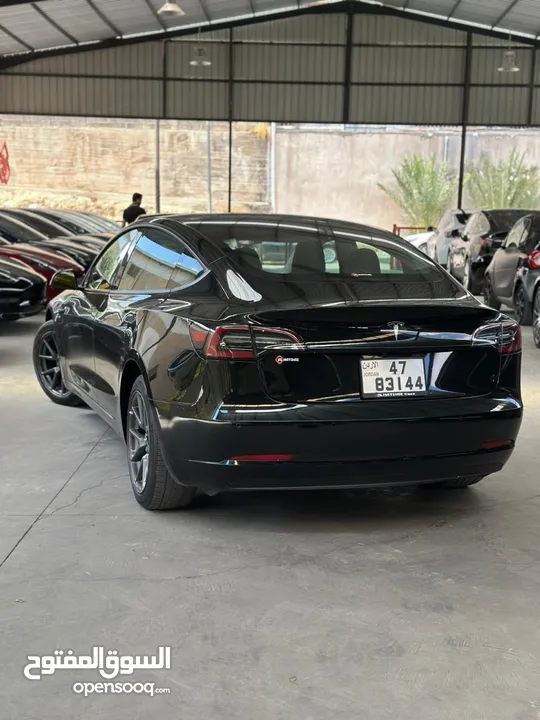 Tesla 2022 model 3