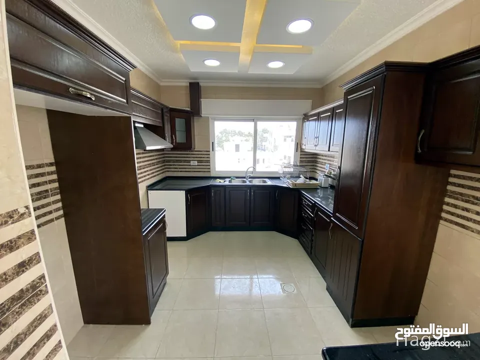 شقة غير مفروشة للإيجار 130م2 ( Property 16063 ) سنوي فقط