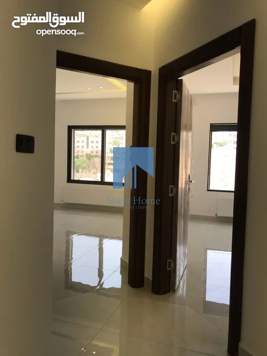 شقة فاخرة للبيع في الكرسي - خلف إدارة السير 165م مع ترس 25م تشطيب سوبر ديلوكس لم تسكن