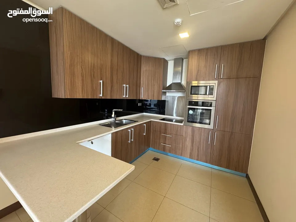 Spacious 2 Bedroom Apartment Available For Rent in Juffair !!