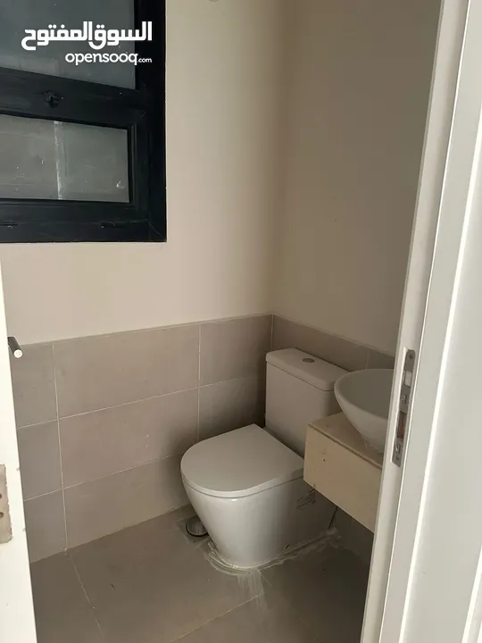 *Ground floor Apartment for Rent in