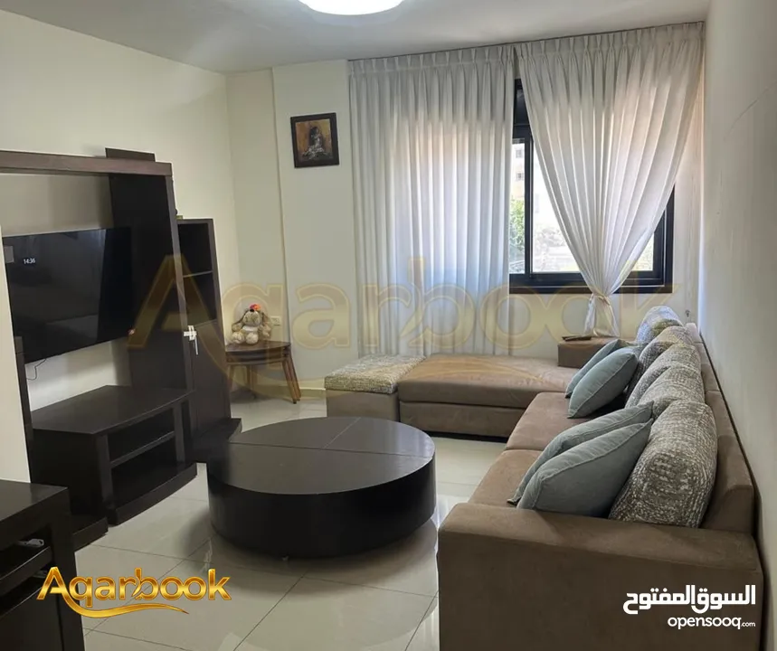 شقة للبيع عين منجد – بالقرب من قيادة الشرطة