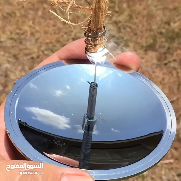 ولاعة خارجية تعمل بالطاقة الشمسية