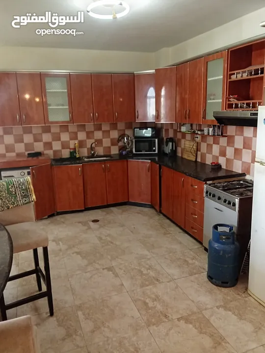 شقة مفروشة للايجار ام الشرايط فئة شباب