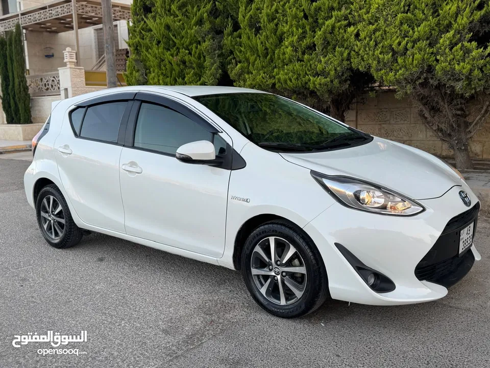 تويوتا بريوس C 2020