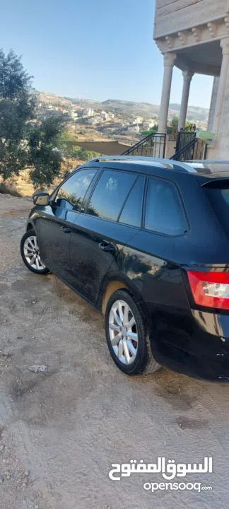 سكودا فابيا ستيشن موديل 2016 بحاله ممتازه