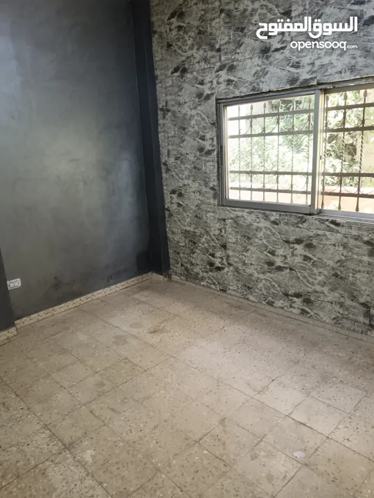 عمارة ثلاث طوابق للبيع في المنارة بسعر لقطة