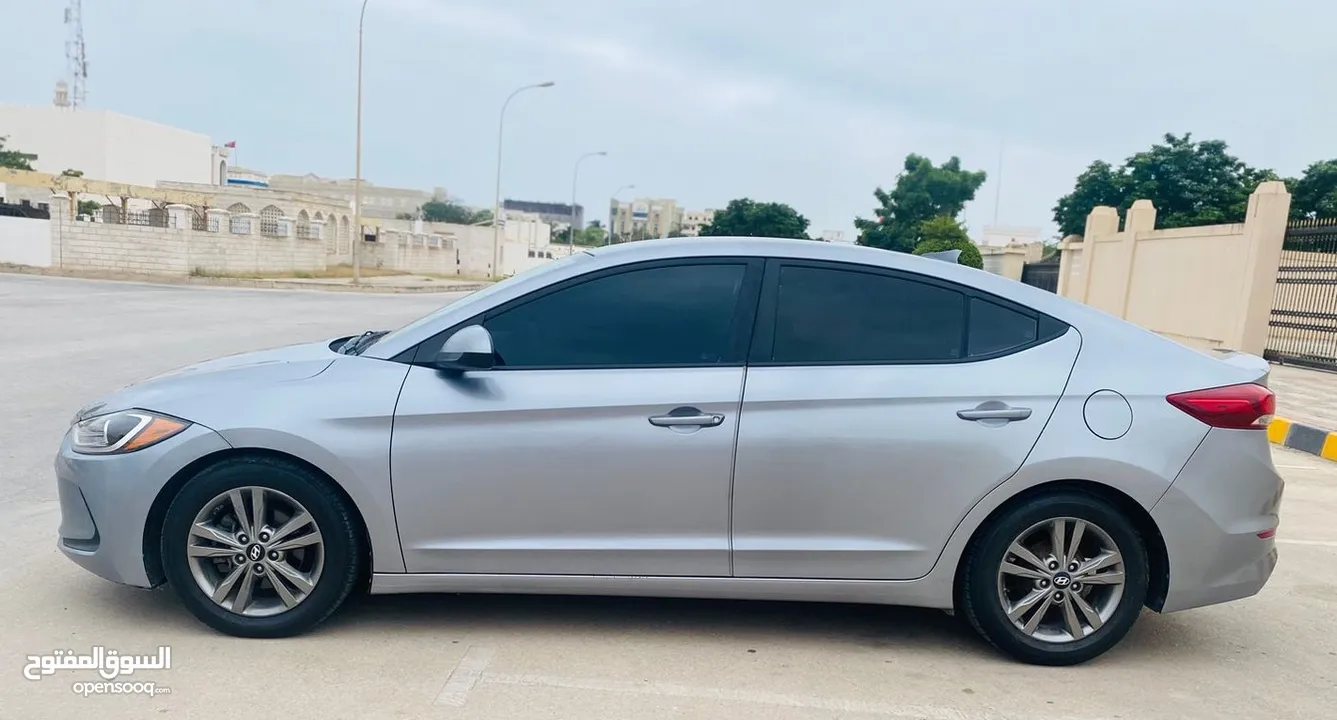 Hyundai Elantra For Rent -هونداي النترا للايجار اليومي-الاسبوعي-الشهري