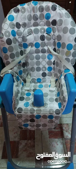 High chair for kids in excellent condition