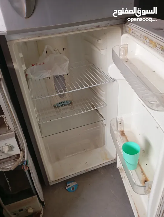 LG fridge good condition good cooling
