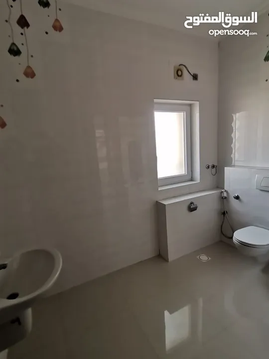 For Rent 3 Bhk +1 Villa In Al Hail North   للإيجار فيلا 3 غرف نوم + 1 في الحيل الشمالية