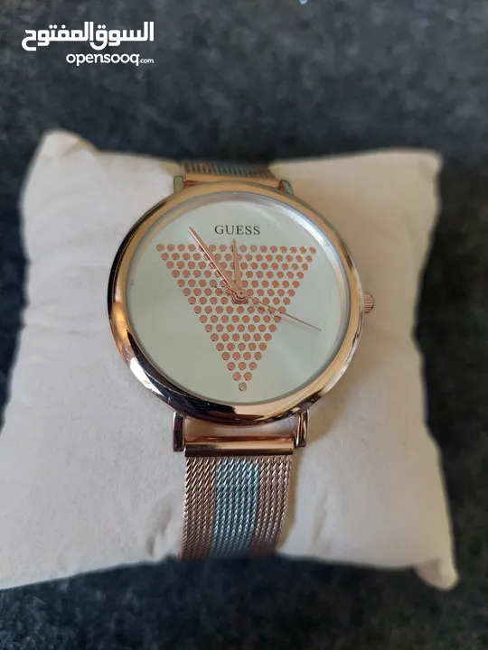 ساعة Emporio Armani فخمة بتصميم فهد ، GUESS