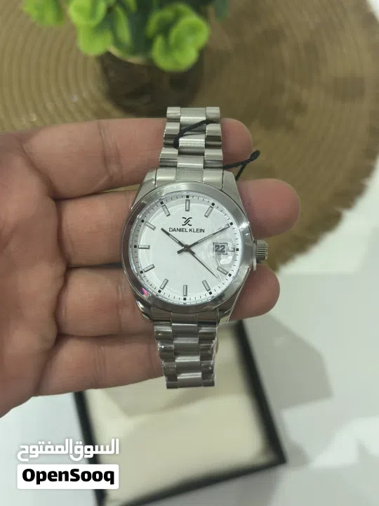 ساعة رجالية جديدة غير مستخدمة بالمرة Daniel klein premium : Silver and white  -  unique