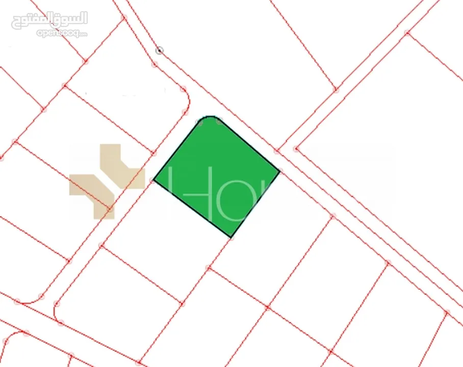 ارض سكنية على شارعين للبيع في ابو الفحيص، بمساحة ارض 2000م