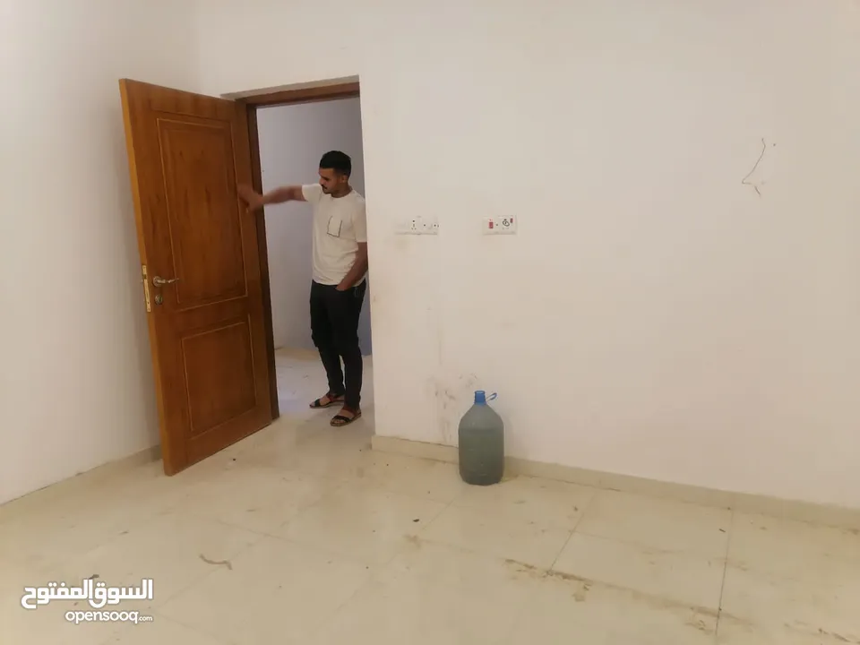 بيت سكني للإيجار في حي الخضراء