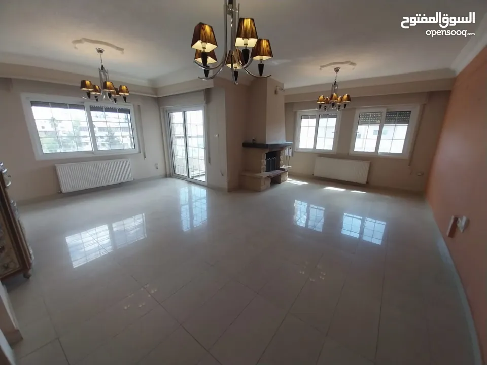 Unfurnished apartment to Rent  ( Property 38822 )-174775443