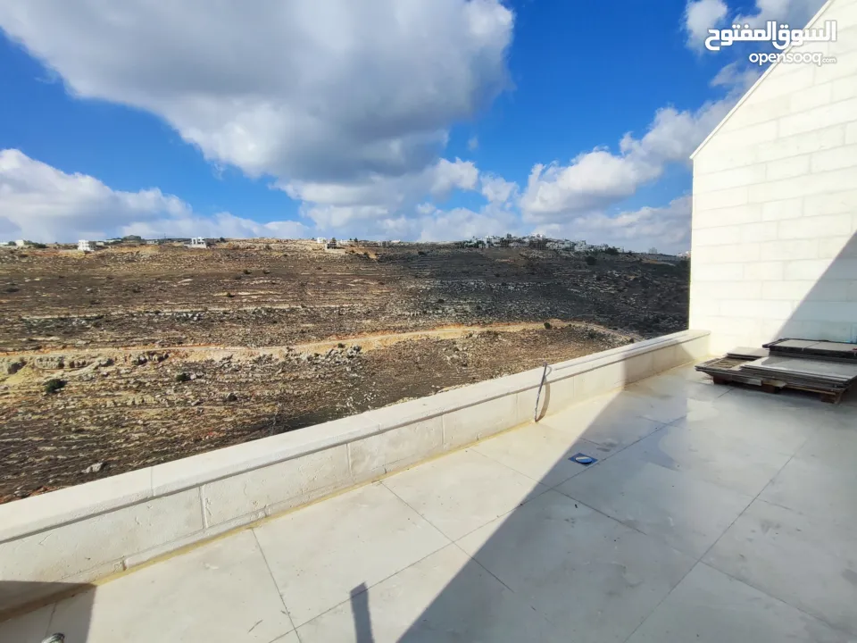 روف سوبر ديلوكس للبيع في الريحان مع إطلالة خيالية