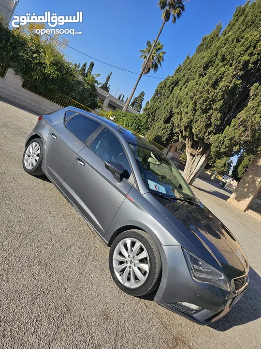 سيات ليون Fr موديل 2014 ماتور 1200 تيربو بنزين سيارة رياضية مميزة جدا جدا ،