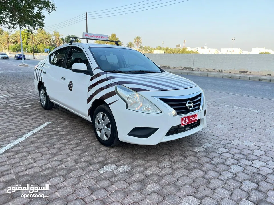 تعليم سياقه جير اتوماتيك سياره جديده نيسان صني 2019  ساعات 7 ريال وعقود حسب قياده وخبره تبداء من 300