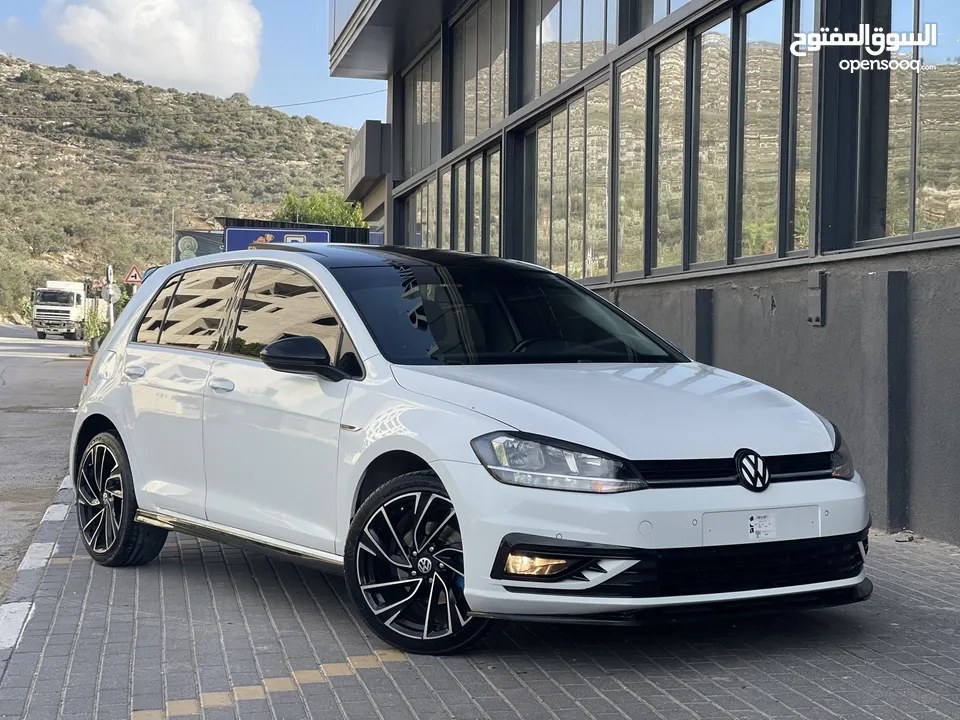 فولكس فاجن جلف MK7.5 2018 فل الفل بحالة الشركة
