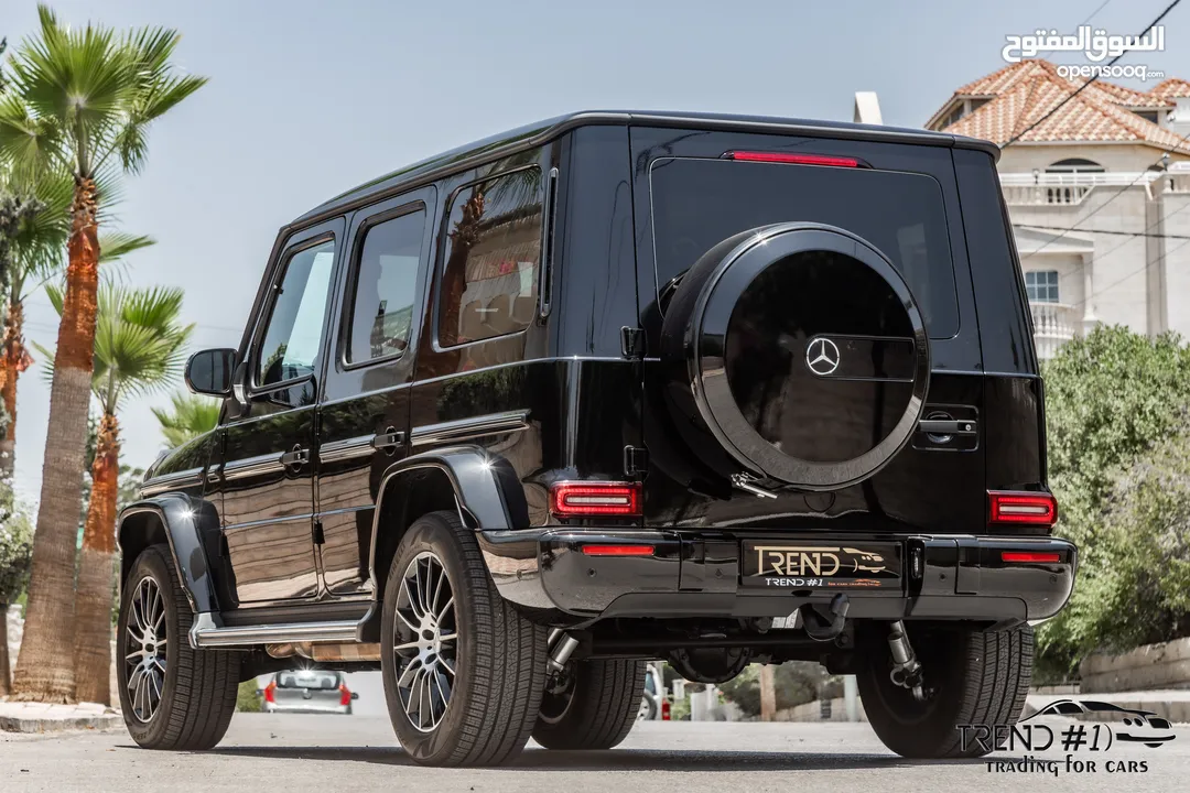 Mercedes G500 2024 Amg kit Night Package   السيارة وارد و كفالة الشركة و قطعت مسافة 2,000 كيلو